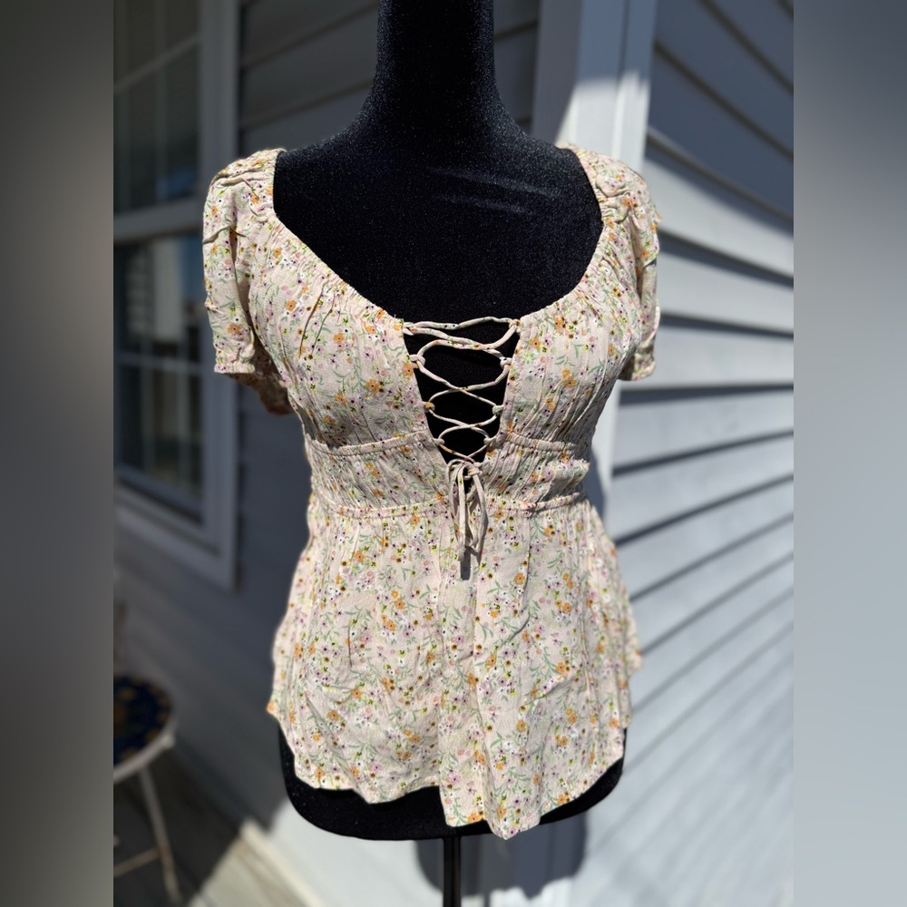 SOPHIE RUE Floral Lace-Up Peplum Top XS Cottagecore Puff Sleeve NWT